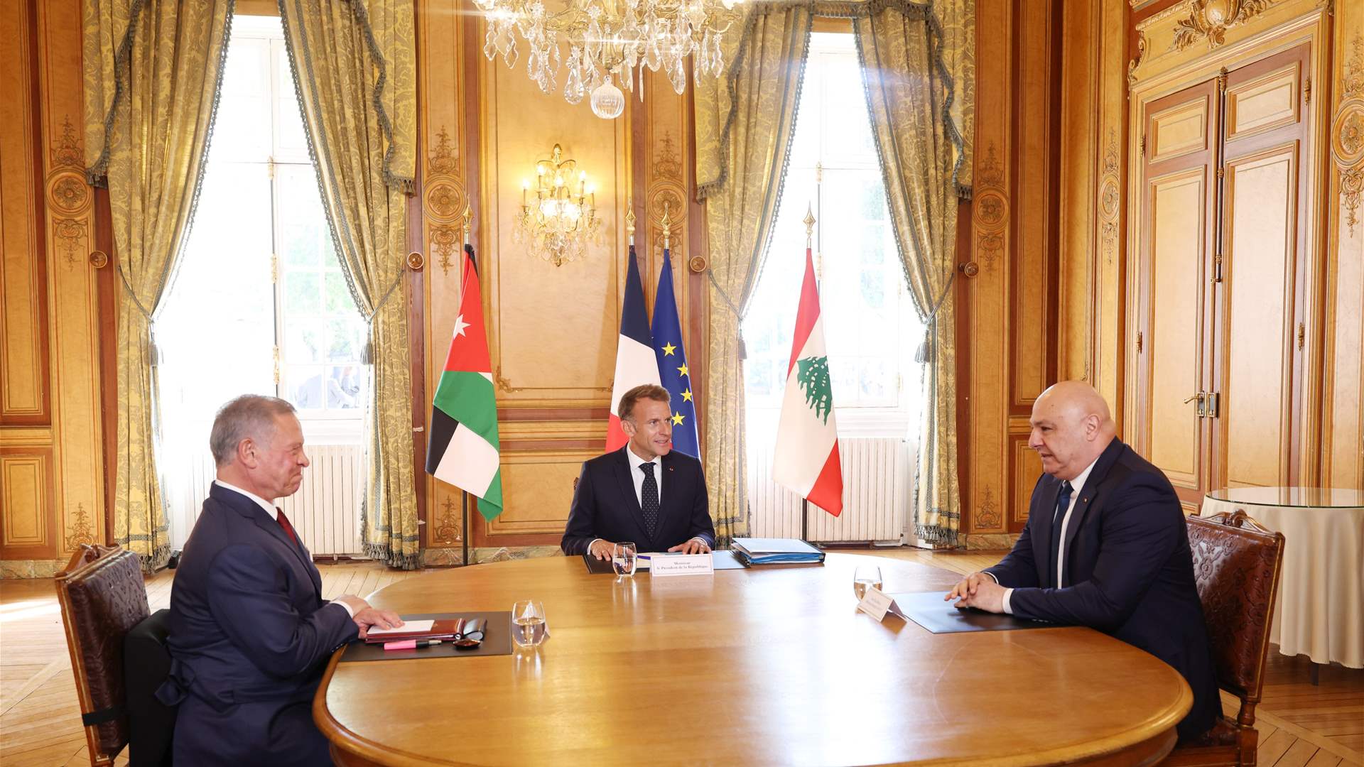President Aoun calls for joint regional security strategy during meeting with Jordan’s king, Macron