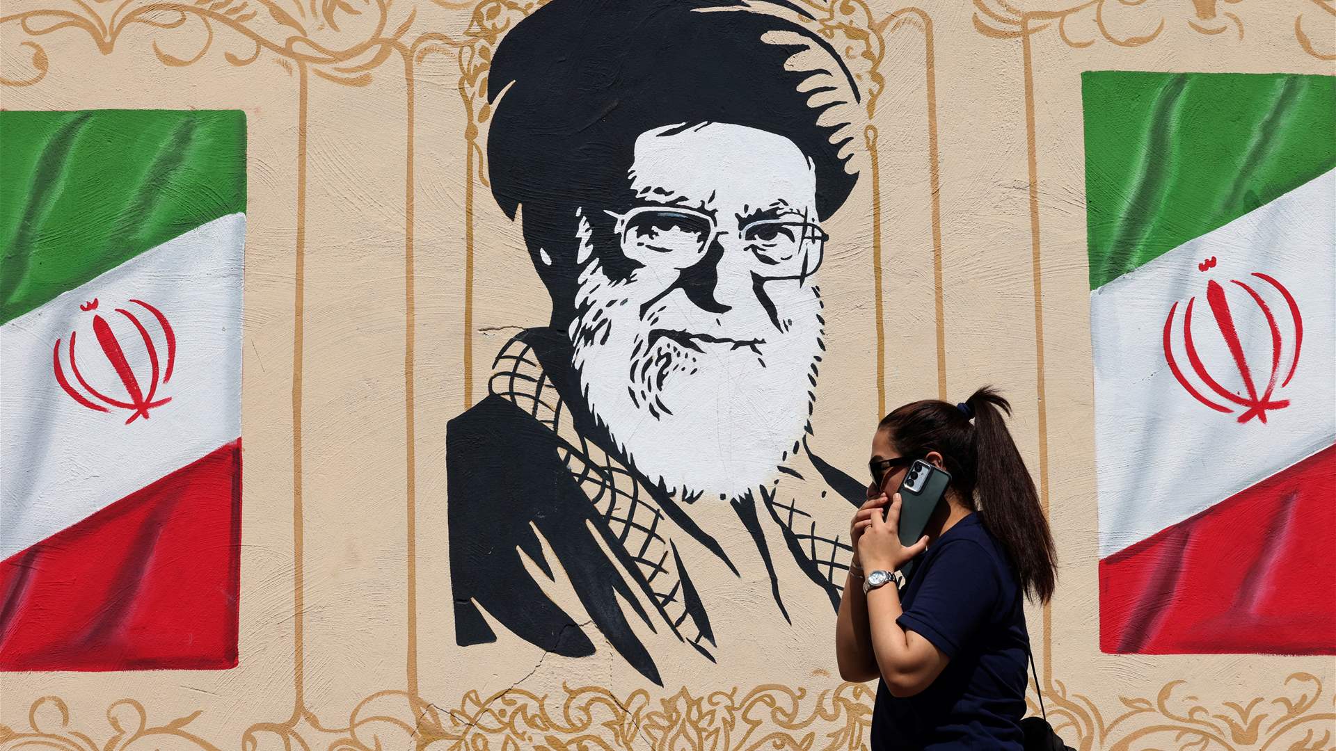 Without headscarves, women take part in Tehran race despite warnings