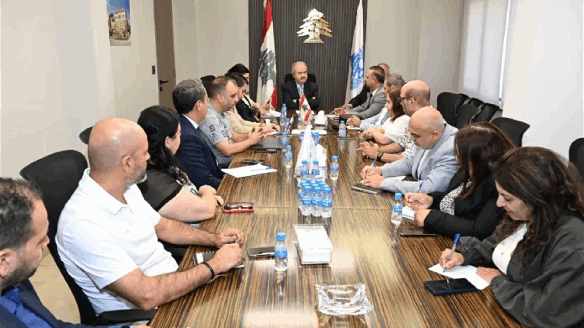 جابر ترأس اجتماع عمل موسّعاً بحث في تطوير التحصيل والخزينة والرقمنة ومعالجة التراكمات في وزارة المالية