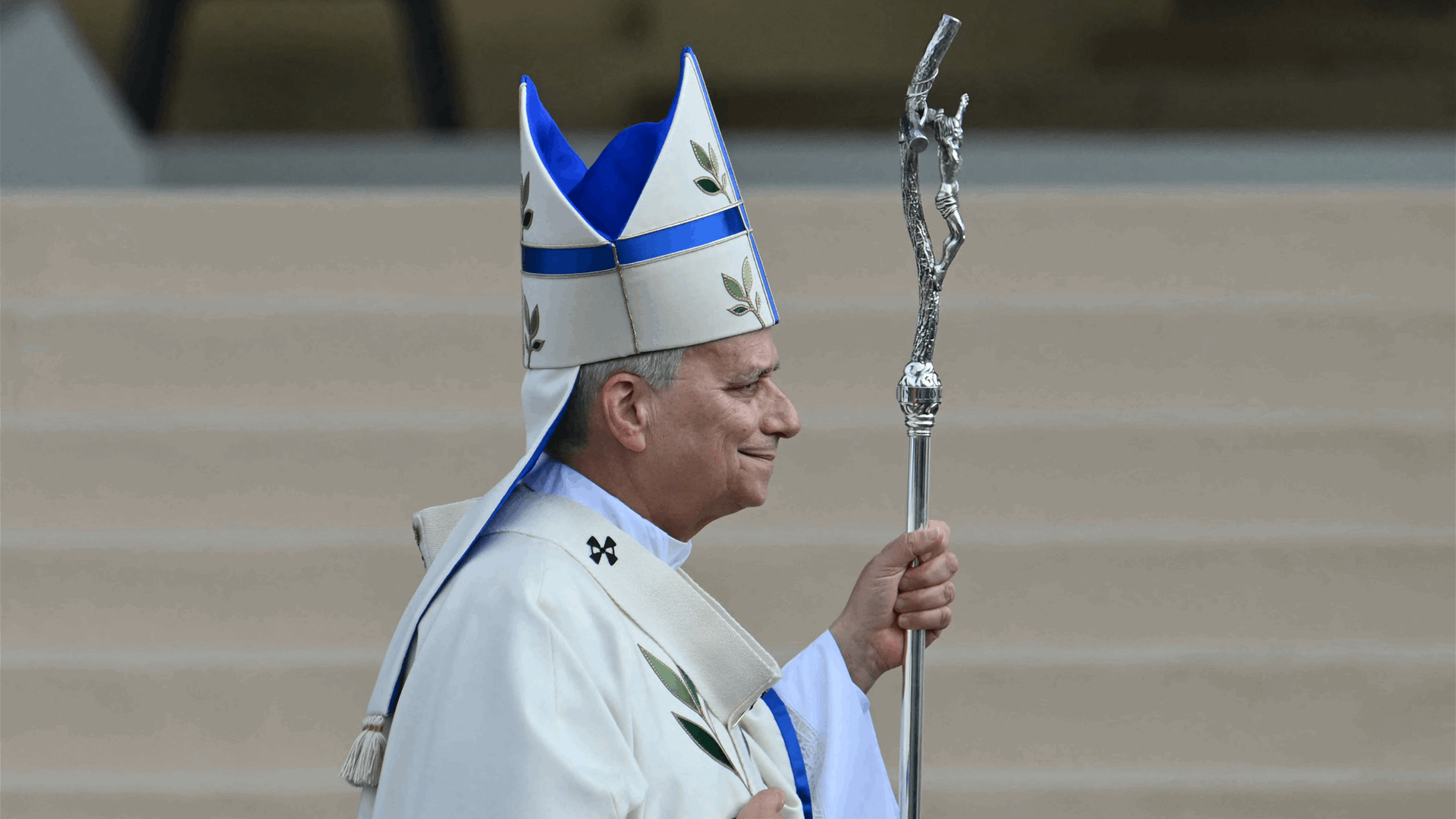 Pope Leo starts open-air mass before hundreds of thousands in Paris