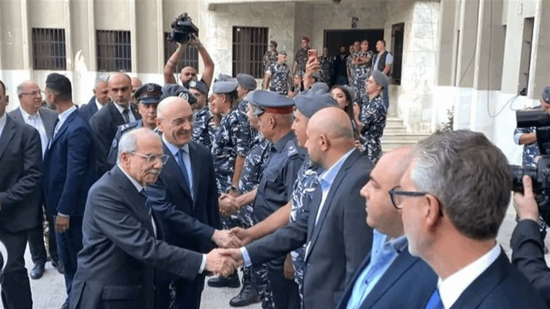 سلام من سرية درك النبطية في كفرجوز: نحن هنا لنقول لضباط وعناصر قوى الأمن إن الدولة تقف إلى جانبكم