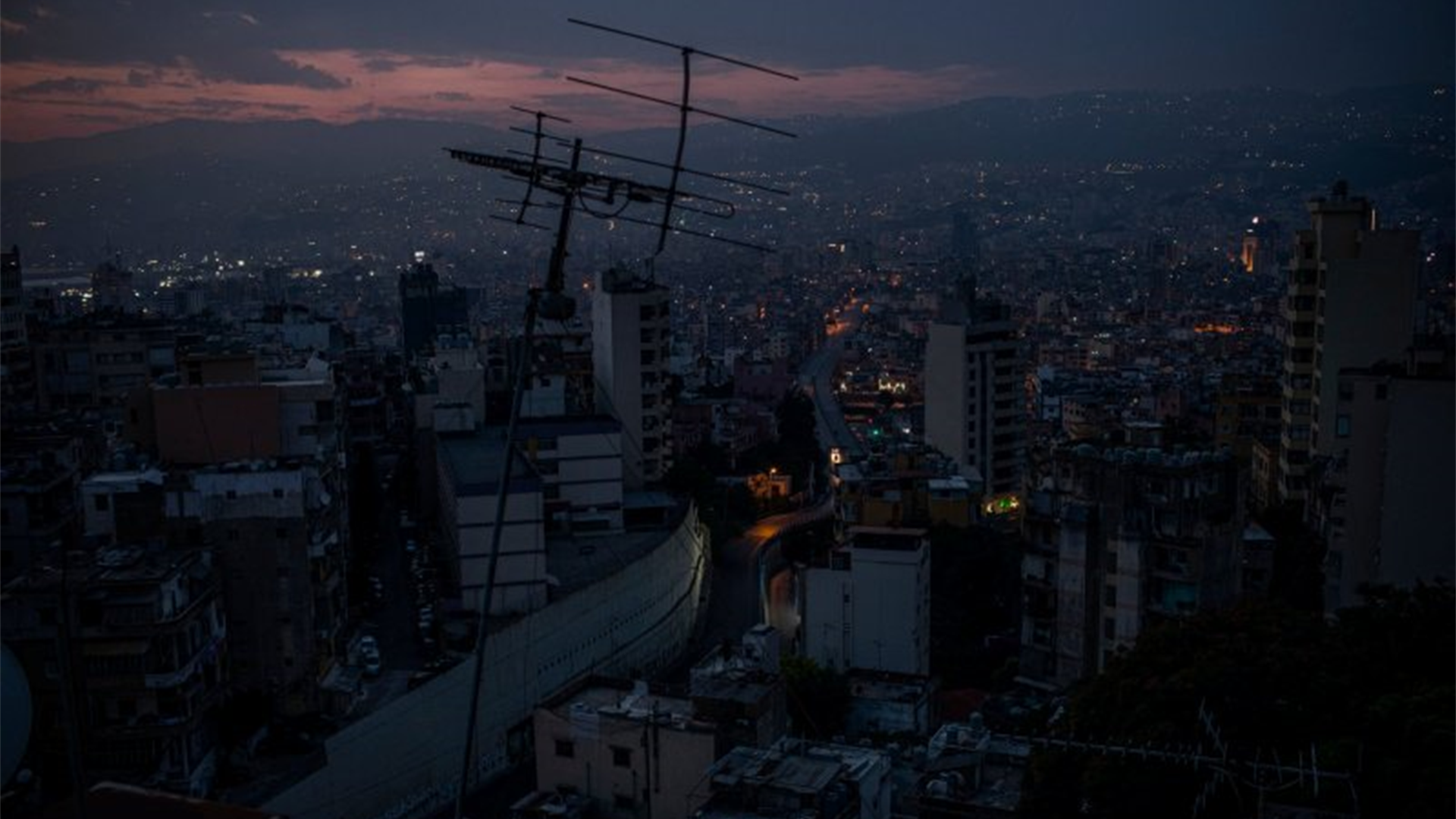 Lebanon’s electricity tariff dilemma: Pay more to EDL or pay more to generators?