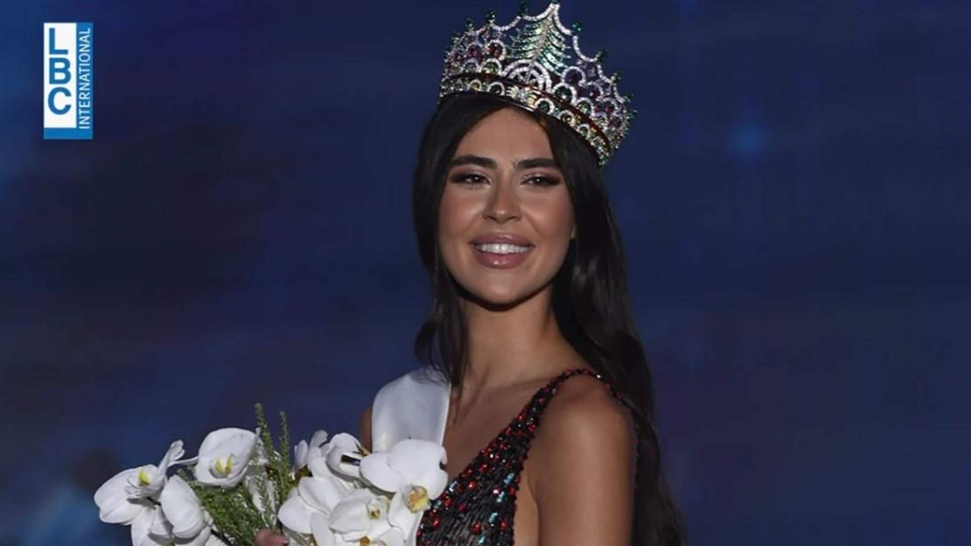 بعد عام على تتويجها ملكة جمال لبنان... بيرلا حرب تعلن مشاركتها في ملكة جمال الكون (فيديو)