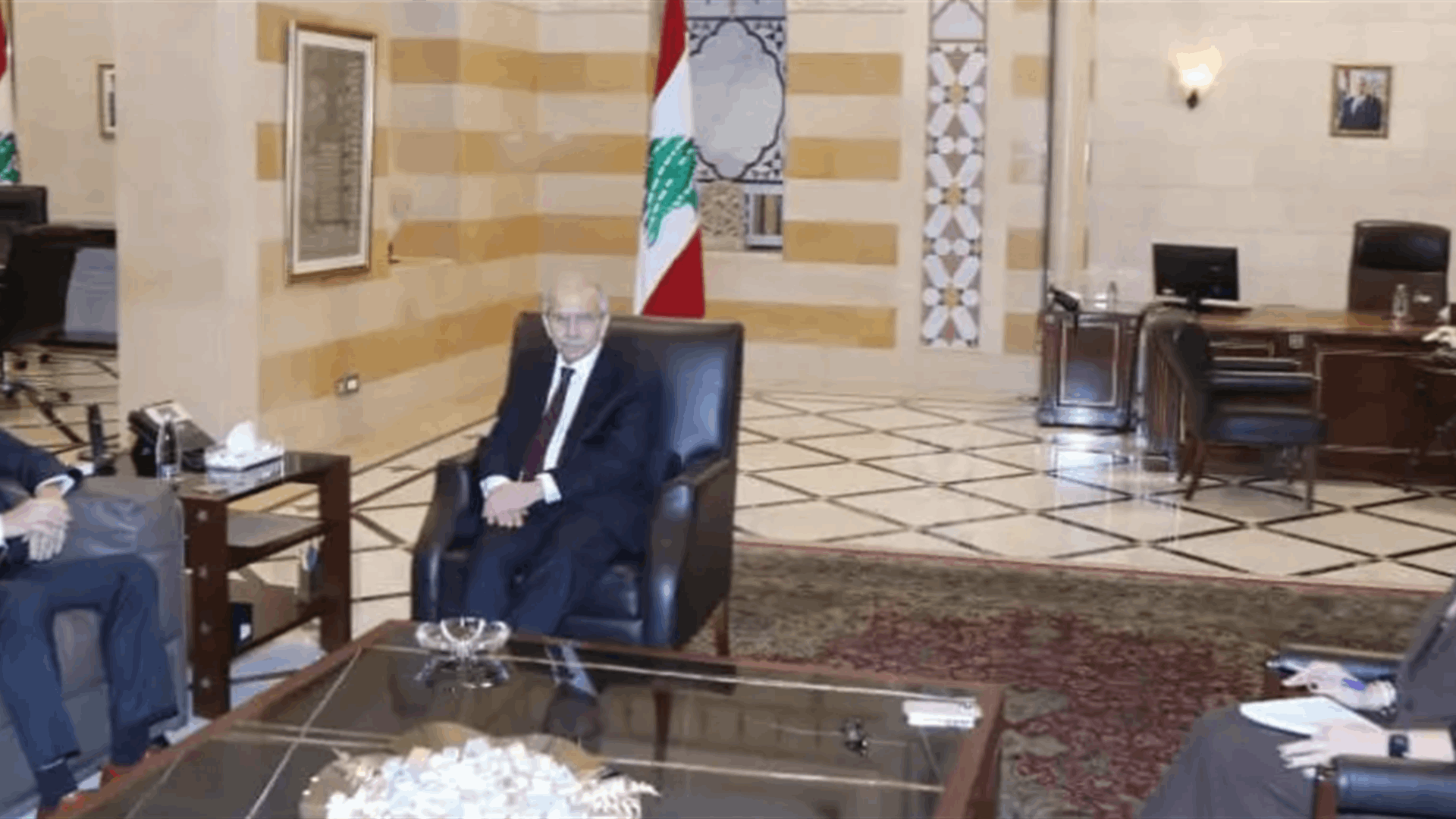 رئيس الحكومة عرض وسفير السويد الأوضاع في الجنوب وسبل تحقيق الاستقرار وتثبيت عودة الأهالي والمضي في مسار التعافي