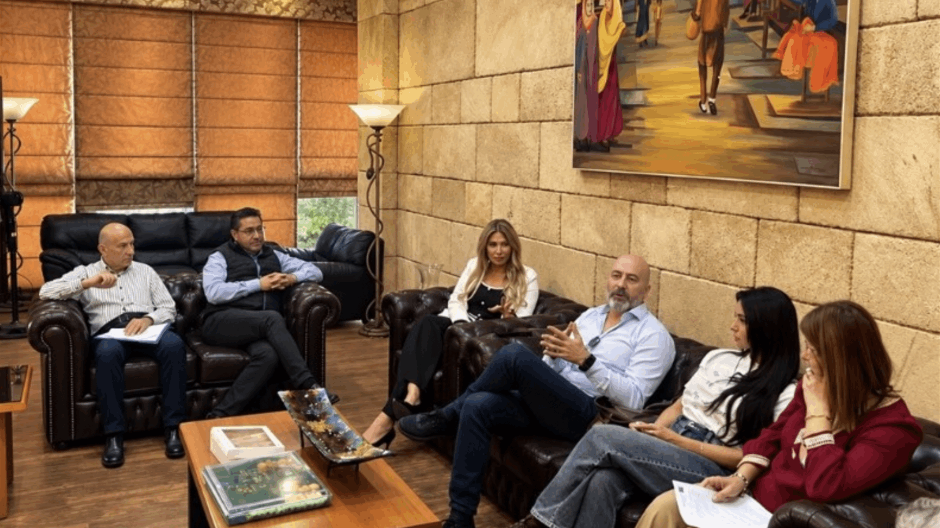 بحث في إيجاد حلول عاجلة لأزمة النفايات في طرابلس