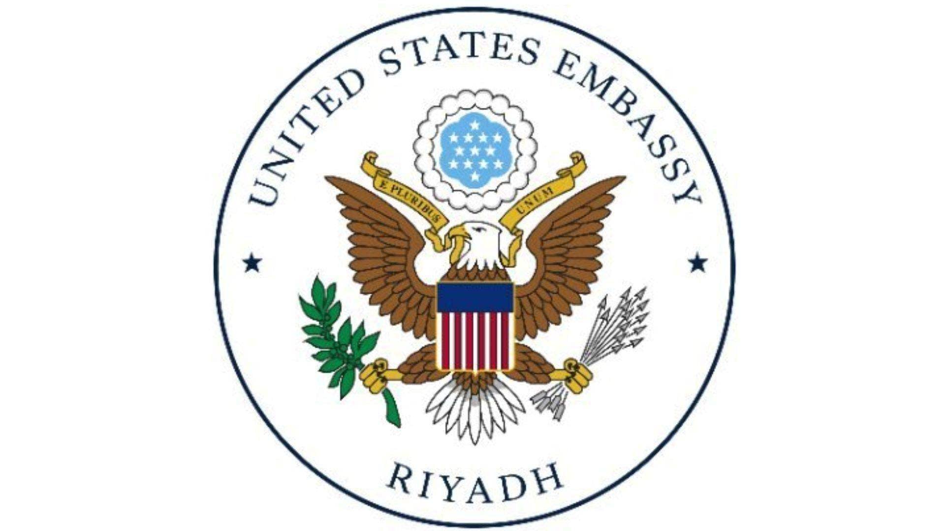 السفارة الأميركية تقول إنها على "علم بهجمات" استهدفت مطار الرياض وتدعو رعاياها لتجنبه