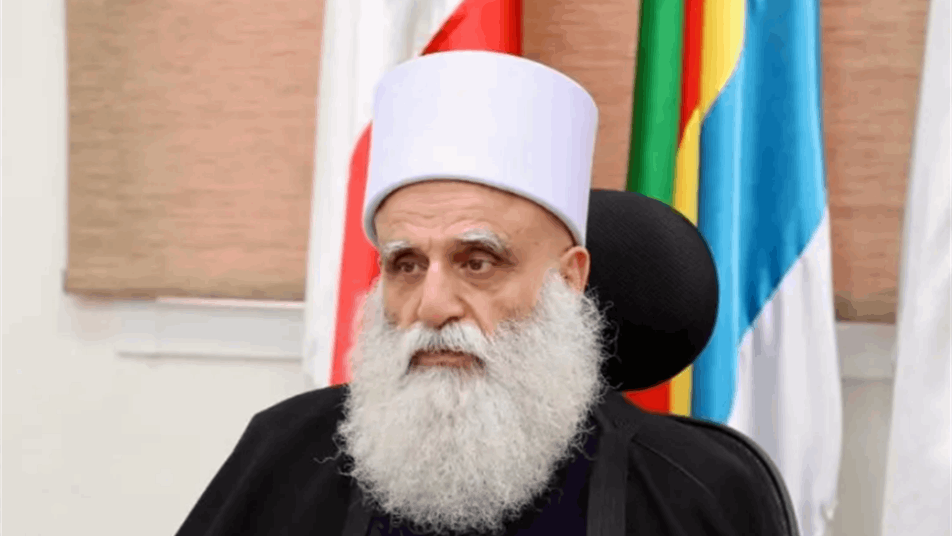شيخ العقل دان الاعتداء على مطار الملك خالد واعلن تضامنه مع السعودية: لتجنيب المنطقة ويلات الصراعات والتوترات