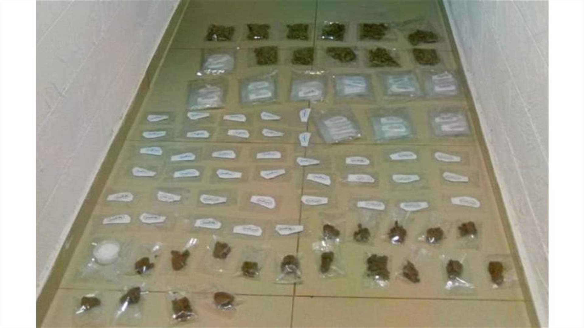 الجيش: توقيف مواطنين لتورطهما في إشكال تخلله إطلاق نار و153 سورياً لتجولهم من دون أوراق قانونية