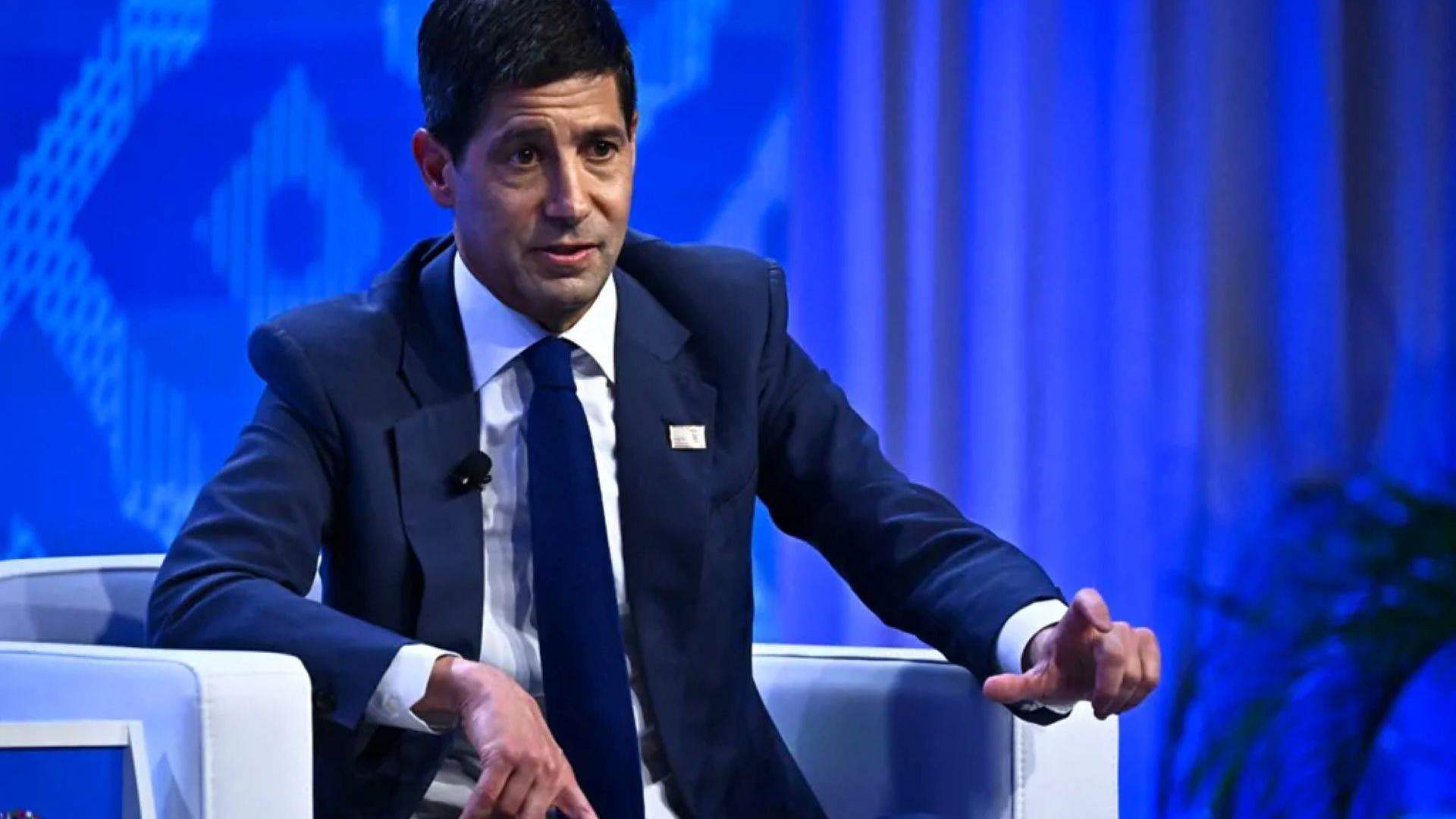 رئيس الاحتياطي الفدراليّ الأميركيّ: الذكاء الاصطناعيّ تمثّل التحوّل الأكثر تأثيرًا في الاقتصاد