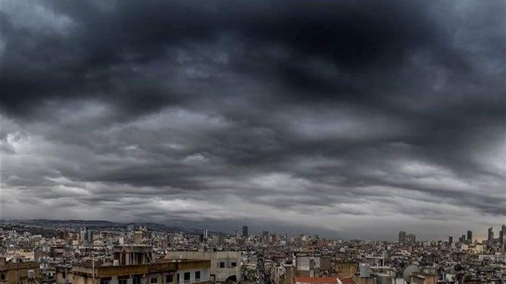 طقس لبنان غير مستقر ومنخفض جويّ مستمر
