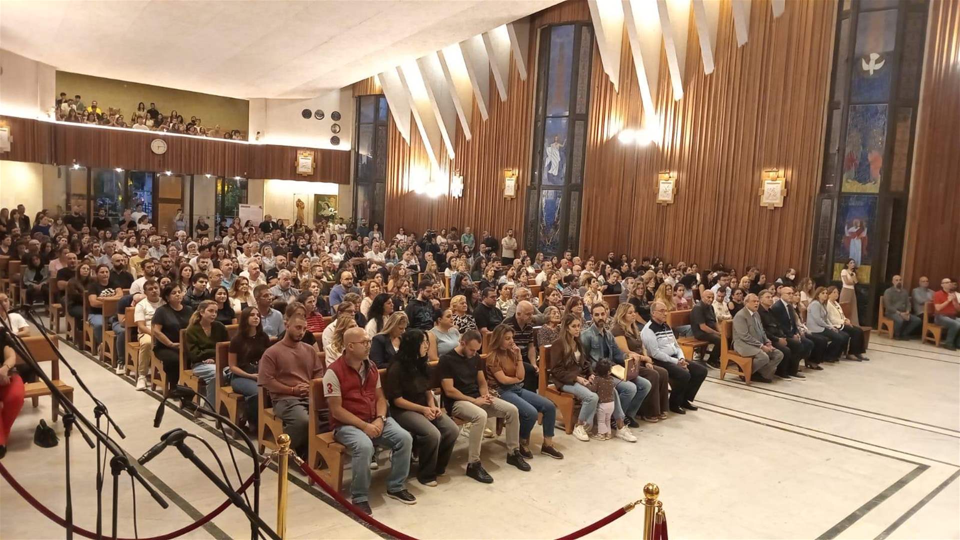 مصرف الإسكان يقيم قداسًا إلهيًا على نية شفاء قداسة البابا