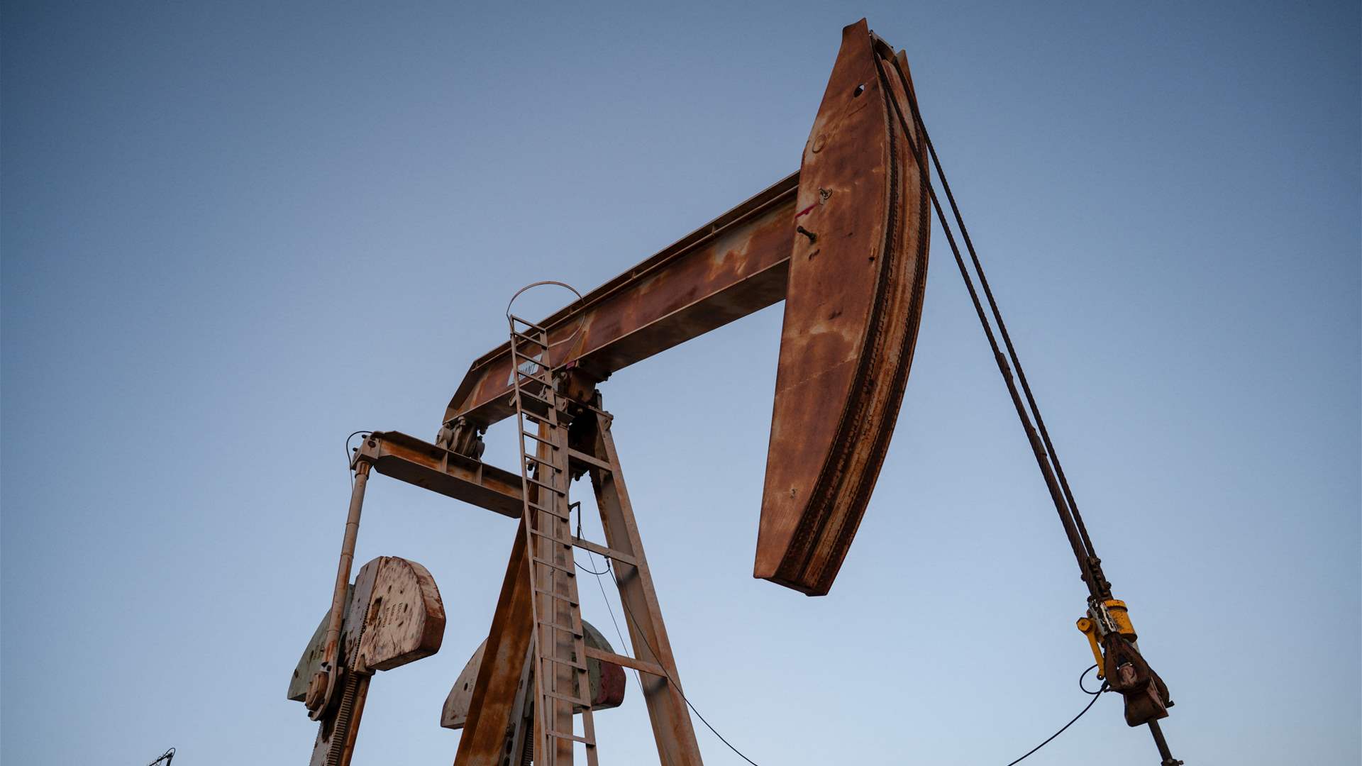 US oil price soars over 5% on Mideast conflict