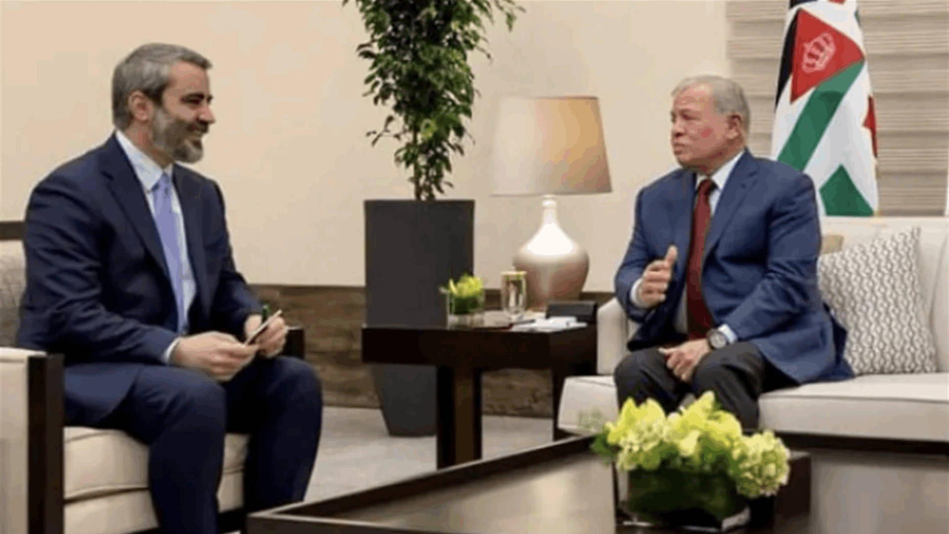 العاهل الأردني يؤكد خلال لقائه الشيباني رفض "الاعتداءات الإسرائيلية" على سوريا