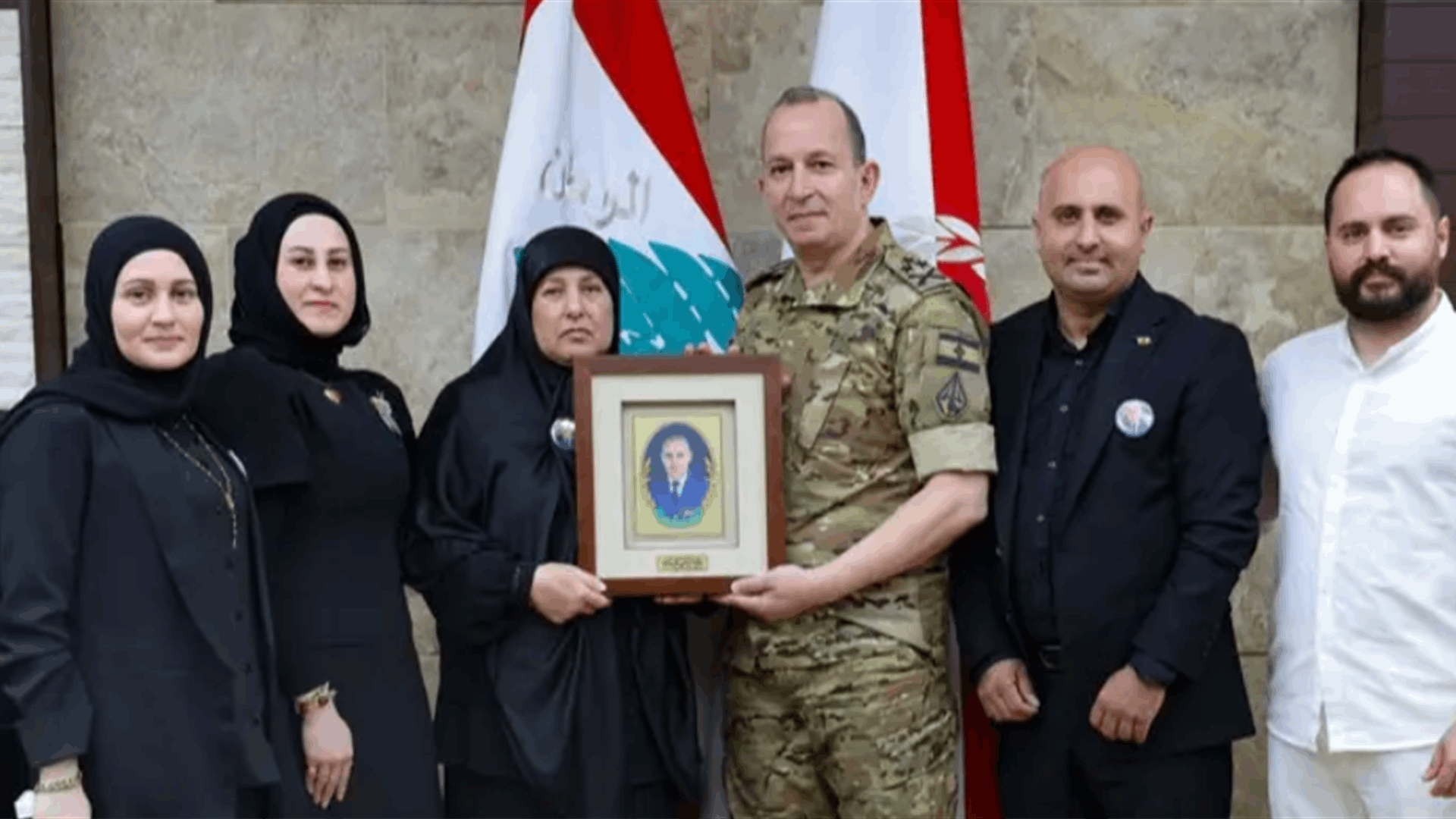 قائد الجيش استقبل سفير كازاخستان وعائلة المقدم الشهيد محمد فرحات