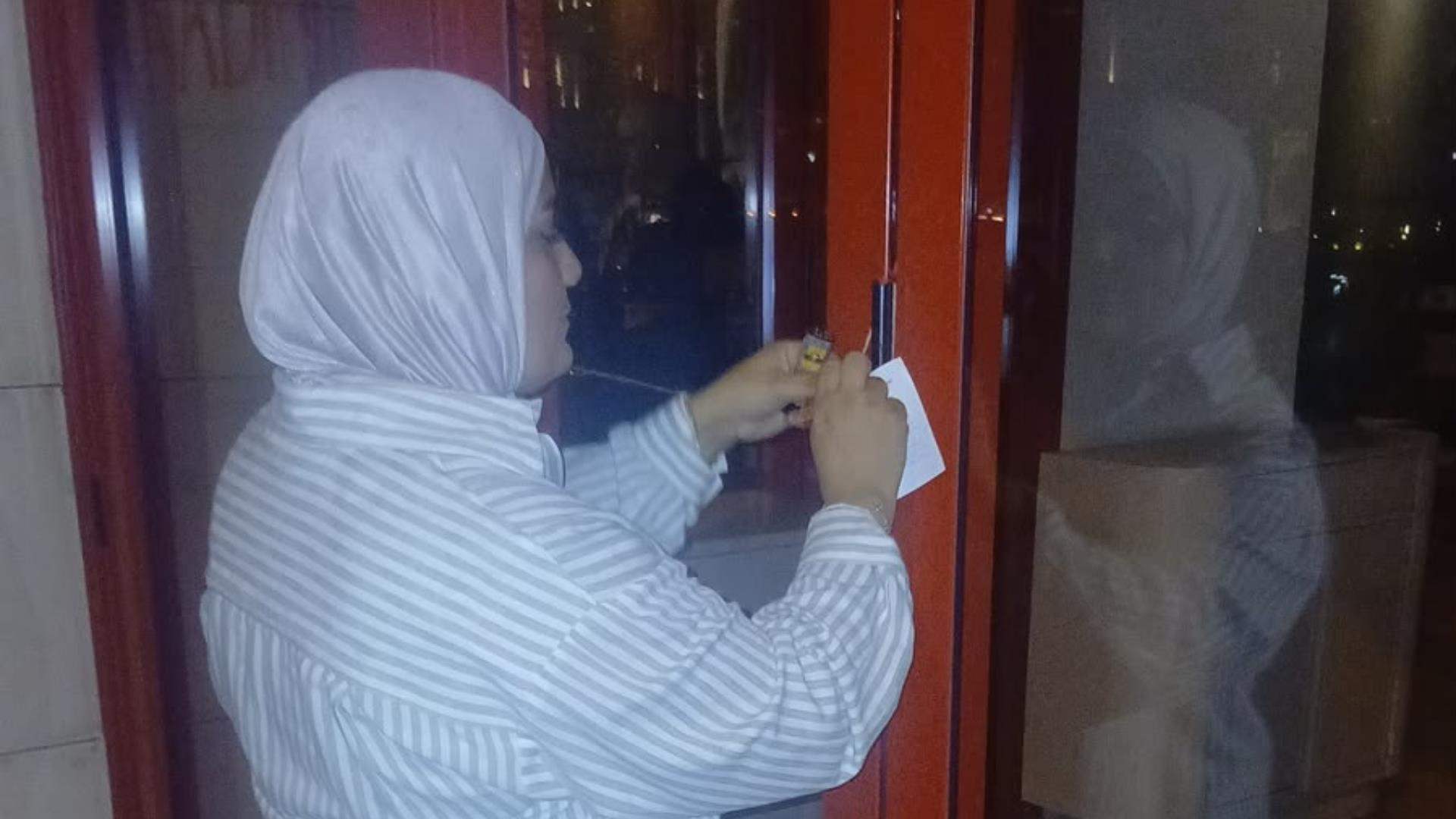 محافظ بيروت يتخذ تدبيراً احترازياً مشدداً بحق مطعم بعد ثبوت وجود طفيلي الشعرينة الحلزونية