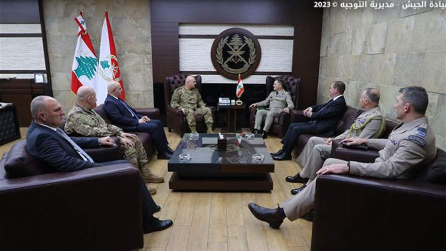 قائد الجيش التقى كبير مستشاري وزارة الدفاع البريطانية لشؤون الشرق الأوسط والملحق العسكري السعودي