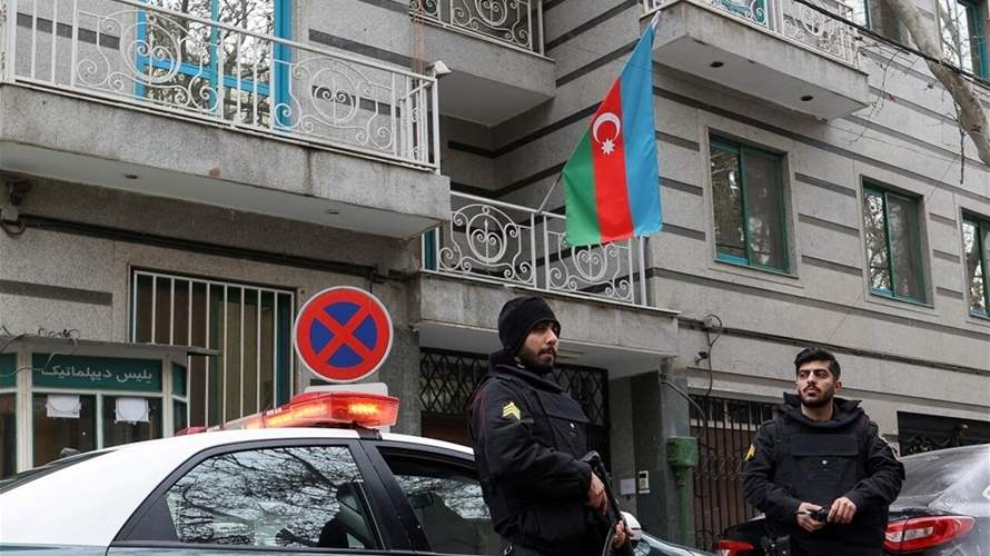 سفارة أذربيجان في إيران تعلّق عملها بعد هجوم دامٍ