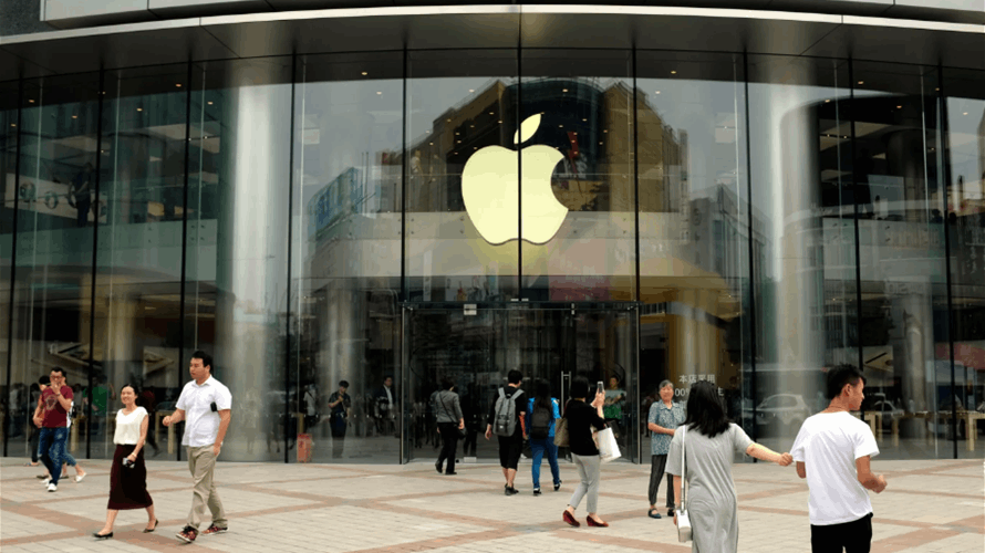 China smartphone market slumps to 10-year low in 2022
