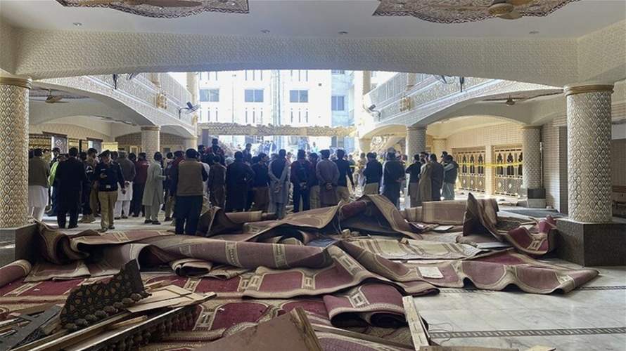 ارتفاع حصيلة التفجير في مسجد في باكستان 