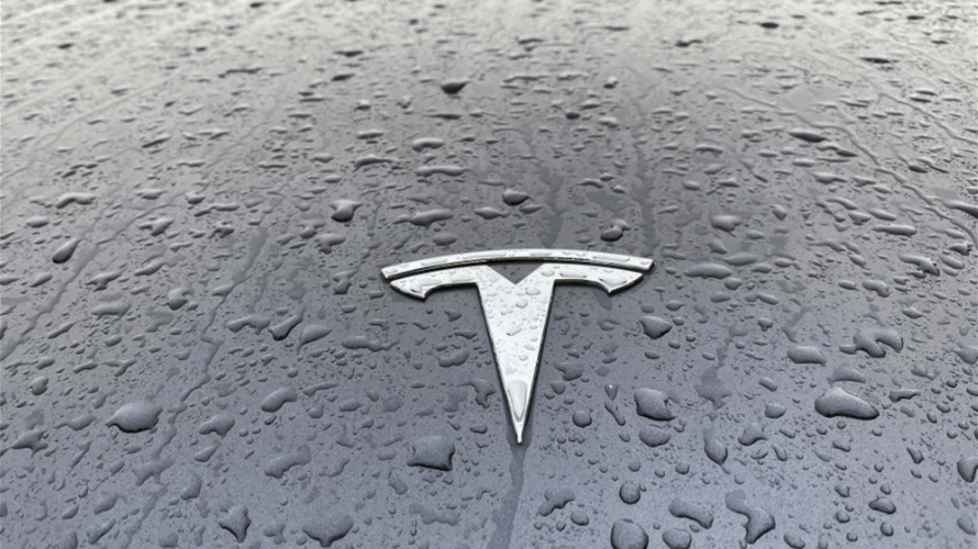 Tesla to boost spending as plant expansions gather pace