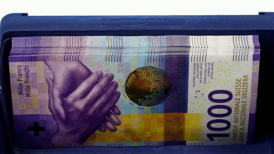Swiss to vote on preventing cashless society
