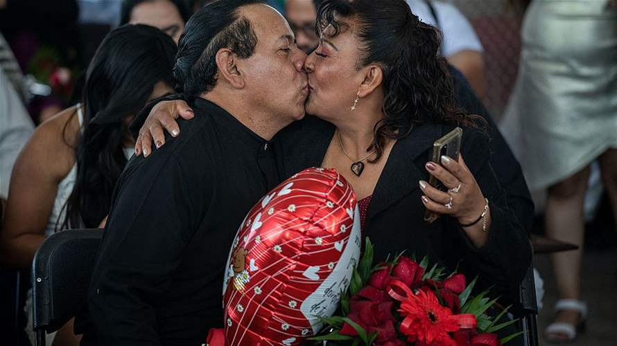 يوم عيد الحب... زفاف جماعي في مكسيكو ضمّ 989 زواجاً 
