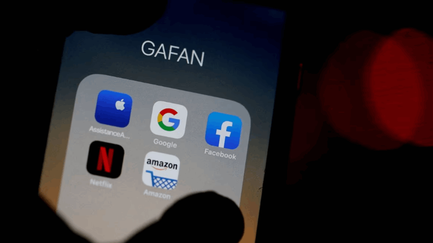 EU eyes Big Tech as it seeks feedback on who should pay network costs