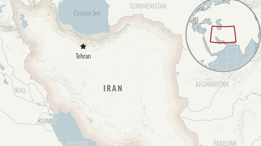 Teachers protest over suspected Iran schoolgirl poisonings