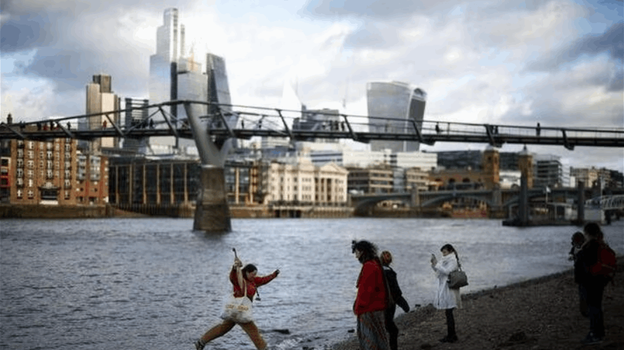 Return to school unexpectedly boosts UK economy in January
