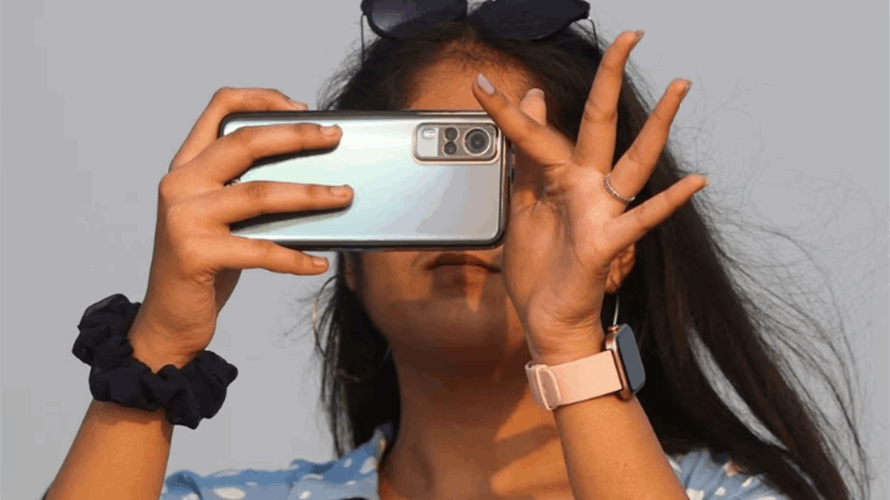 India plans new security testing for smartphones, crackdown on pre-installed apps
