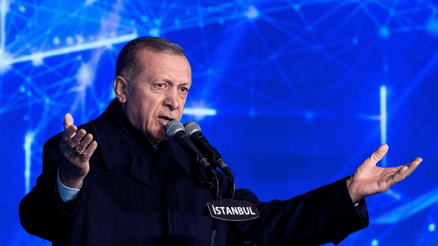 Erdogan tries to salvage economic credibility before Turkey's election