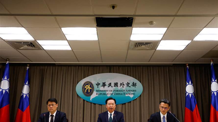 China opens ties with Honduras, Taiwan decries monetary demands