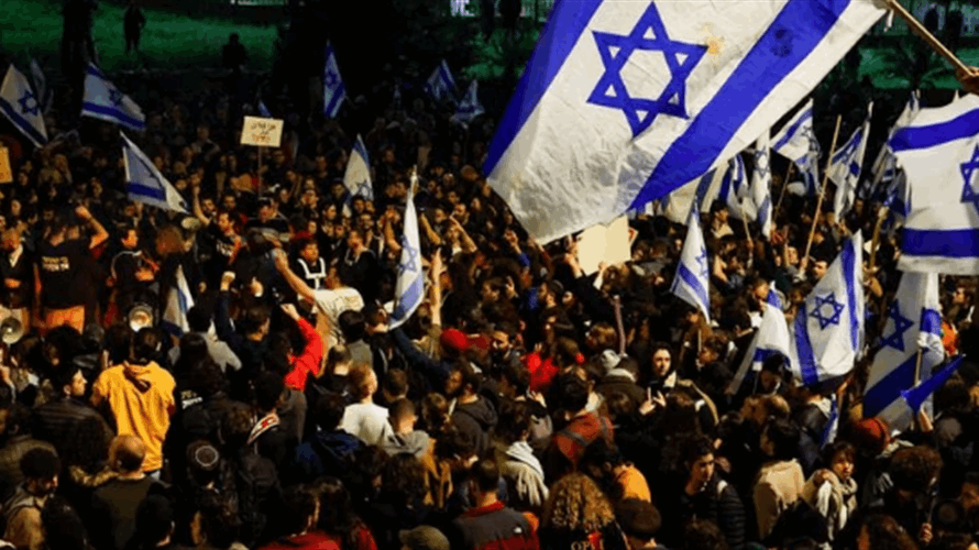 US 'strongly urges' Israel leaders to find compromise