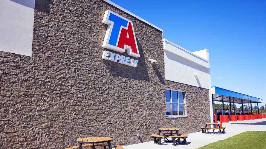 Store operator Arko trumps BP with $1.4 bln offer for TravelCenters of America