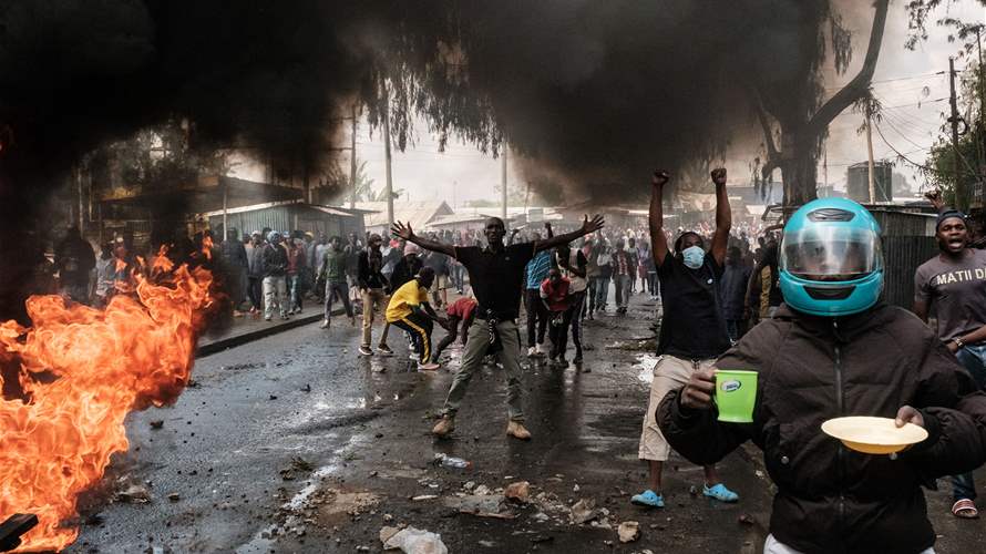 Kenyan police fire tear gas at protesters led by opposition chief Odinga