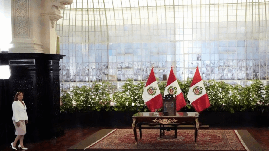 Peru prosecutors probe president, ex-president for alleged money laundering