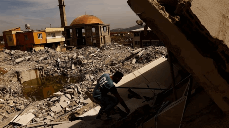 Greek defense minister to visit earthquake-hit regions in Turkey