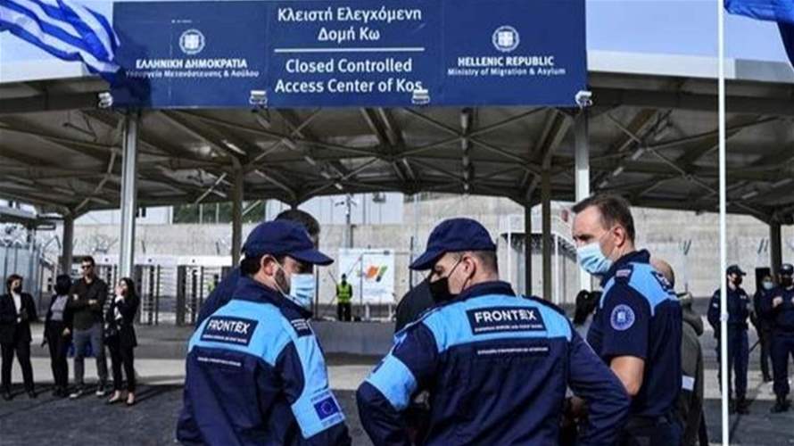 الشرطة اليونانية تعتقل عشرات المتورطين بتهريب مهاجرين