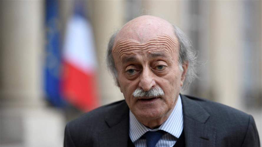 Walid Jumblatt discusses latest developments with Assistant Foreign Minister of Qatar