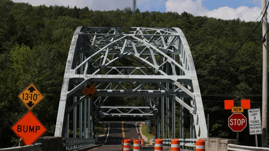 Biden administration unveils nearly $300 mln for bridge projects around US