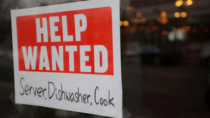 US weekly jobless claims increase as labor market slows