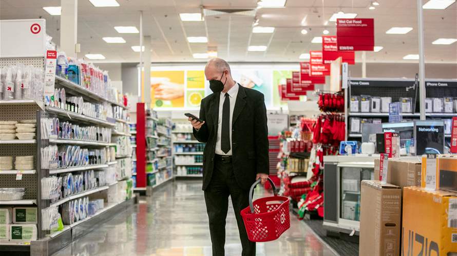 Weak retail sales, manufacturing output data point to slowing US economy