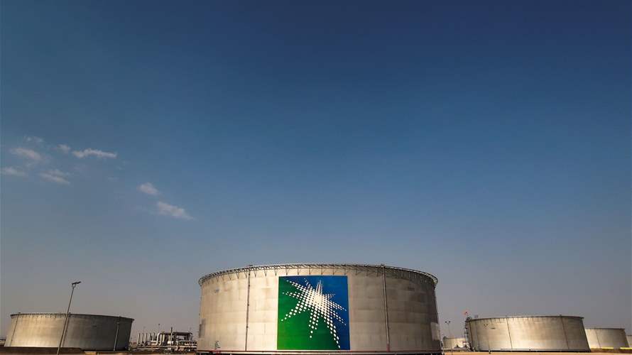 Saudi prince gives 4% Aramco stake to public investment firm