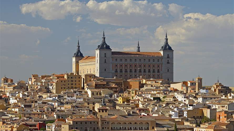 Spain's tourism revenue seen hitting record in 2023