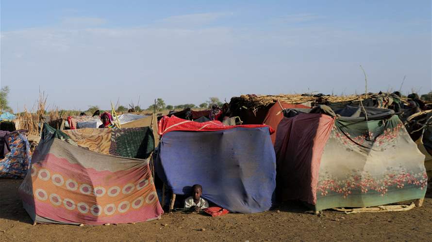 Fighting in Khartoum as mediators seek end to Sudan conflict