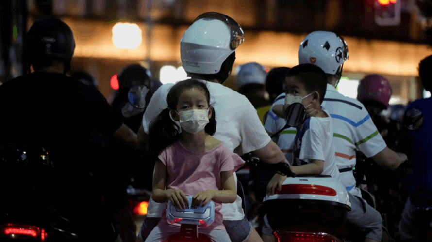 China launches projects to build 'new-era' marriage, childbearing culture