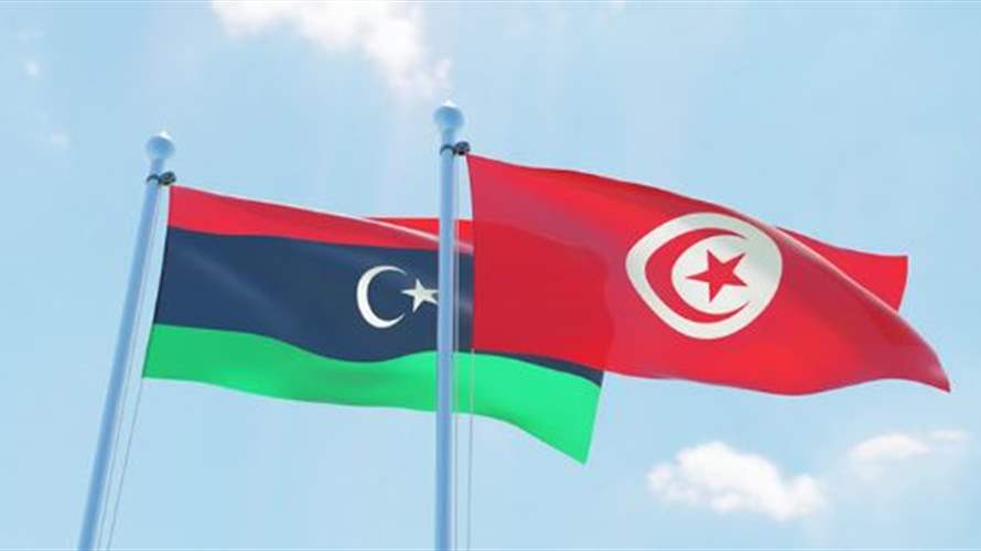 مسؤول ليبي رفيع يأسف لـ"عودة الديكتاتورية" في تونس