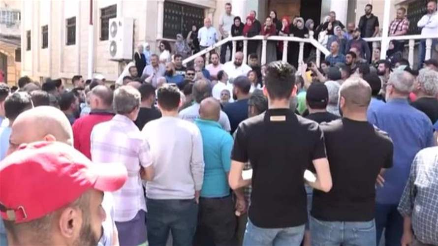 بعد تعرضه للخطف..  وقفة تضامنية لاهالي عبد الرزاق مجيد غمراوي