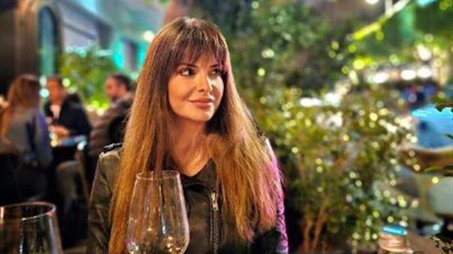 سيينا ابنة هيلدا خليفة تلفت الأنظار بجمالها (صورة)