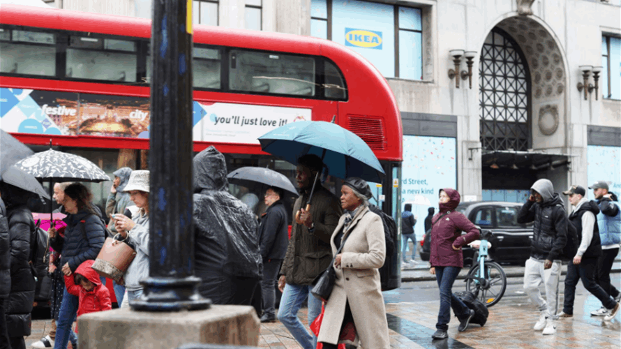 Inflation tightens grip on UK services firms in worry for BoE